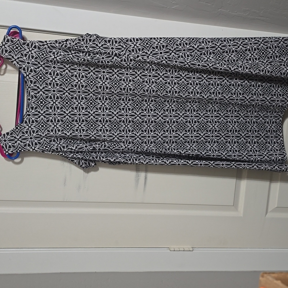 AGB Black and White Midi Dress